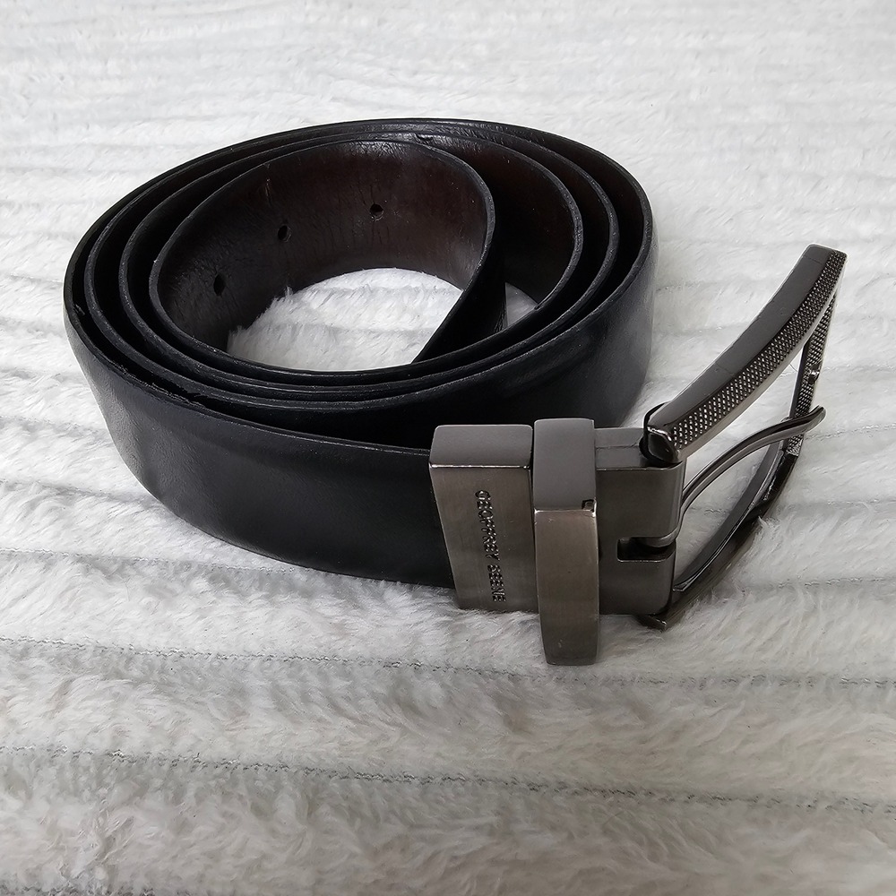 Geoffrey Beene Mens Reversible Leather Belt 42 Black Brown Classic Professional